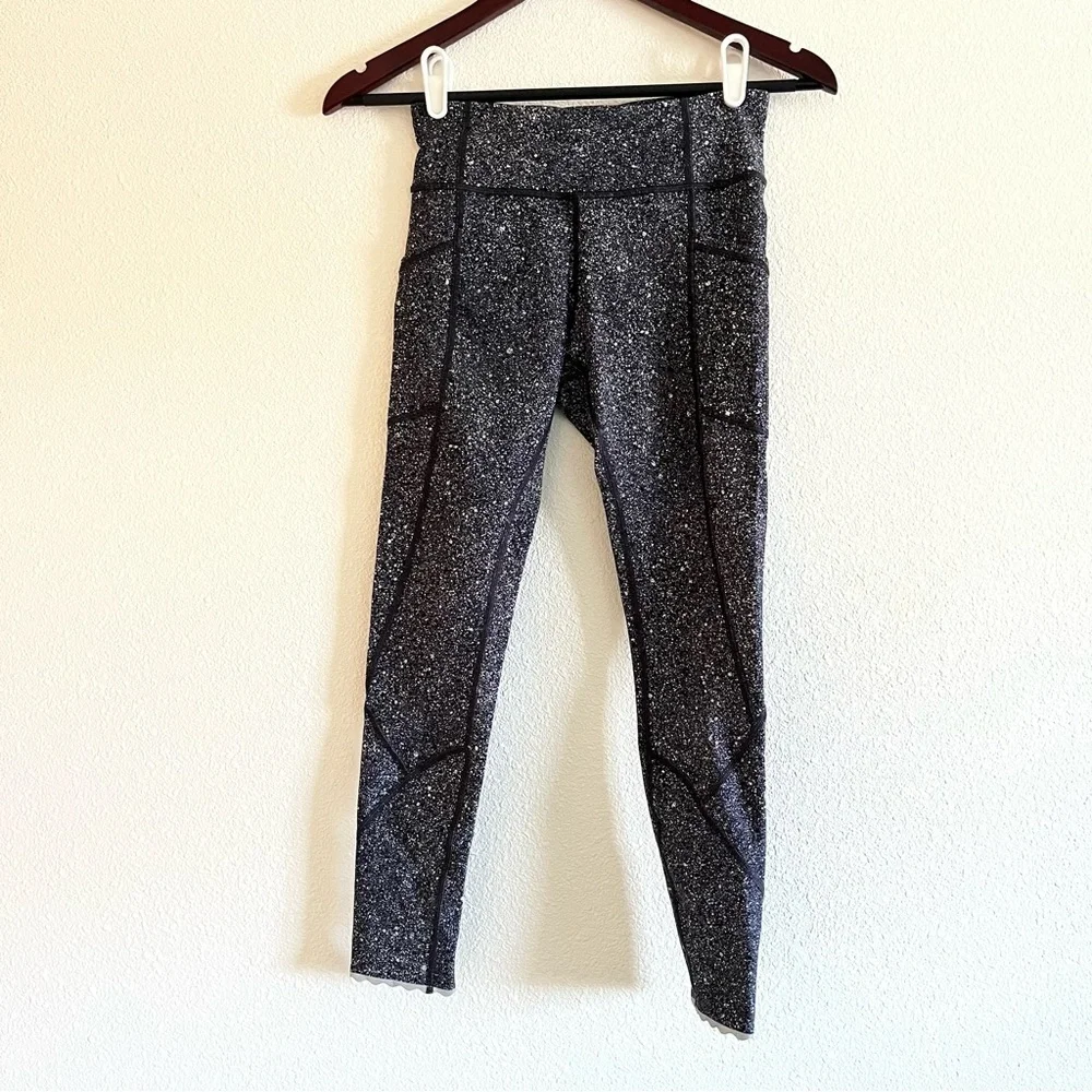 Tight Stuff Tight 2 Lululemon Size 4
